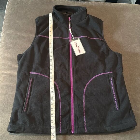 Lychee Heated Vest Unisex with Power Bank Black with Purple Trim Size L NEW - Picture 9 of 14